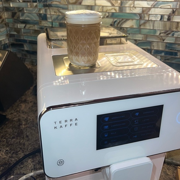 Terra Kaffe TK-01 fully automatic espresso maker - Picture 3 of 7